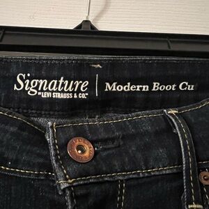 Levi Signature Bootcut Jeans